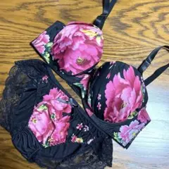 新品　ブラジャー＆ショーツ　セットアップ