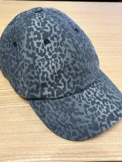 ZARA ベースボールキャップ　レオパード