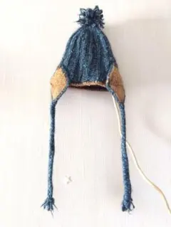 ウール、ヘンプ耳当て付きニット帽　ネパール製