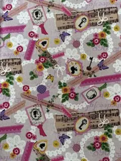 花柄音楽モチーフ綿生地　オックス　100x35cm はぎれ