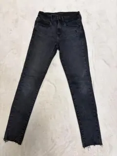 【美品】UNIQLO ユニクロ　テーパードウルトラストレッチスキニーデニム 61