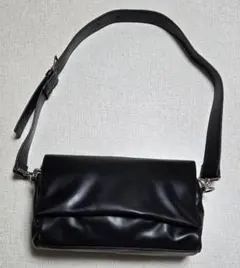LEPSIM レプシム フラップボディバック 大人気デザイン ブラック
