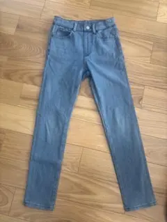 Item thumbnail for item 6c543a1e-203f-47c0-94ca-5b85ee82cf6a