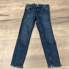 ZARA TRAFALUC スキニーデニム カットオフのサムネイル