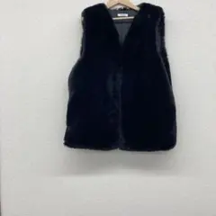 2025年最新】毛皮ベストの人気アイテム - メルカリ