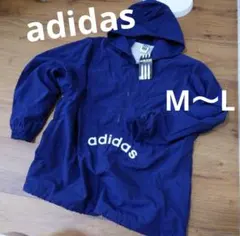 【新品】adidasナイロンジャケット/フード付きプルオーバー/ロゴの形の金具♡