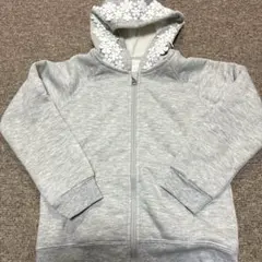 花刺繍付きグレー120cmパーカー.フルジップパーカー、裏起毛、