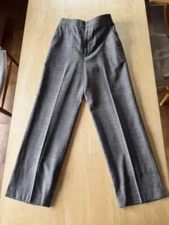 チェック　ブラウン系　センタープレス　綺麗めパンツ