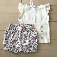 新品　GAPギャップベビーフリルTシャツショートパンツ2枚セット80 90cm