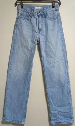 ストレートジーンズ　22　ブルー　ユニクロ　jwa　UNIQLO