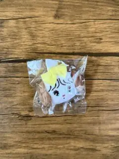 カプセルトイ ガチャガチャ mikko ぬいぐるみまえがみクリップ スフレ