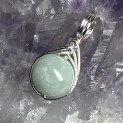 ✨✨本翡翠✨✨ワイヤーラッピング　ペンダントトップ　天然石　お守り