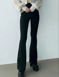 【EMODA エモダ】　リブフィットフレアパンツ　ブラック　M 洗える　シンプルのサムネイル
