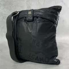 希少✨フェラガモ ショルダーバッグ デカロゴ オールレザー シルバーロゴ金具 黒