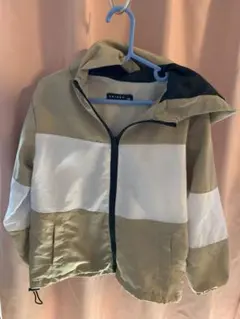 ベージュ/ホワイト フード付き裏起毛ウィンドブレーカー