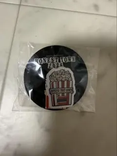 NAOTO HONEST TOWN 2026 ピンバッジ