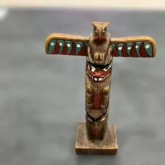 木製トーテムポール風彫刻 - メルカリ