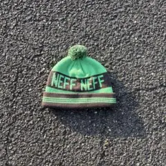 NEFF ボンボンニット帽