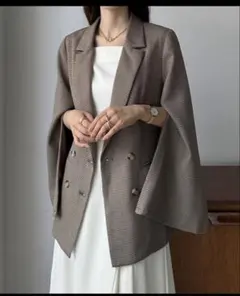 秋 テーラードジャケット