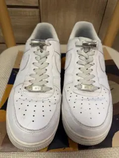 NIKE AIR FORCE 1 ホワイト スニーカー