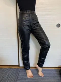 本革　パンツ　ブラック