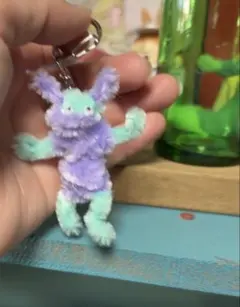 江戸走りをする妖精キーホルダー