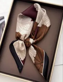 美しいスカーフ