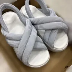 ナイキ　エアマックスアイラ　グレー　23cm 新品タグ付き　スポーツサンダル NIKE ナイキ ウィメンズ エアマックス アイラ サンダル WMNS AIR