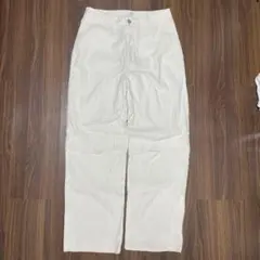 h&m レディースコーデュロイ白ズボン
