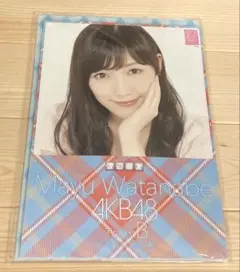 超貴重 美品 渡辺麻友 2015年カレンダー AKB48 渡辺麻友 B5サイズ チェック柄2015年 卓上 カレンダー