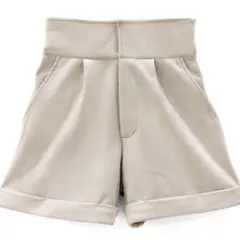 ライトベージュ レザー合成皮革 ショートパンツ
