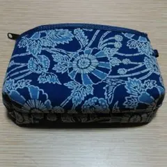 和花柄ポーチ　紺色