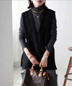 Bonjour Sagan Vネック　チュニック　ベスト　ジレ ブラック 黒