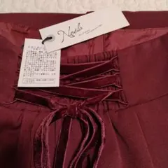 未使用、タグ付き。秋冬◎ノエラのバックリボン、ペンシルスカート。Noela