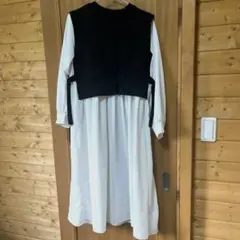 レディース　秋物　白黒　ワンピース　ロング丈　切り返しワンピース