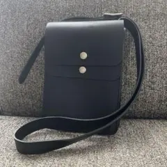 美品 ル・ボナー アンバランスSポシェット ブラック ショルダーバッグ ルボナー 美品 ル・ボナー アンバランスSポシェット ブラック ショルダーバッグ