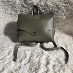 美品 Legato Largo かるいかばん 横型A4リュック オリーブ