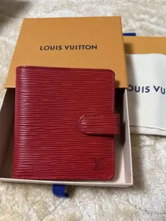 【美品】LOUIS VUITTON エピライン　二つ折り財布