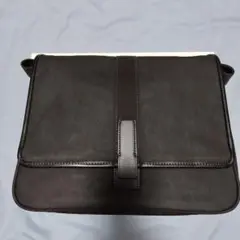 IKETEI ブラック　レザー ショルダーバッグ
