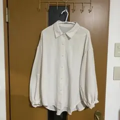 ブラウス 長袖 クリーム色 しまむら　2way パールボタン　美品