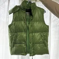 グリーンダウンベスト フード付き