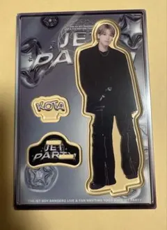 2025年最新】アクリルスタンドの人気アイテム - メルカリ