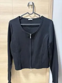 値下げ！GUクロップドジャケット 長袖　ジッパー　　チャック　短丈　カーディガン