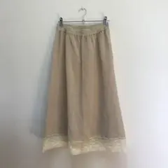 レース付きスカート