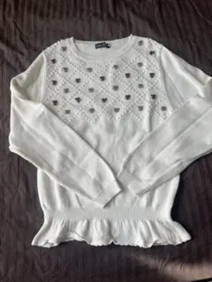 BeBe 花刺繍　ニット　150