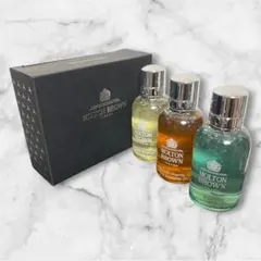 【新品・非売品】 メルセデスベンツ MOLTON BROWN 旅行用ジェルセット