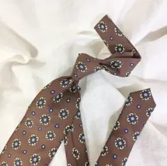美品 E.MARINELLA イーマリネッラ 小紋柄 ウールネクタイ レギュラー ボルドー メンズ 古着 中古 USED E.MARINERRAボルドー小紋ネクタイ - メルカリ