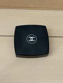 CHANEL パウダーチーク ピンク系