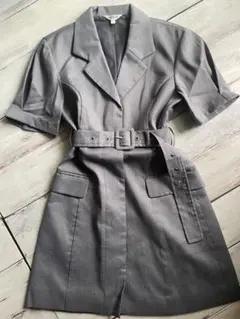 【美品】MOUSSY マウジー ジャケットワンピース グレー 半袖 ミニ丈のサムネイル