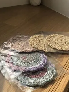 5枚セット　コースター　ゴールド　カラフル　敷物　ハンドメイド　編み物